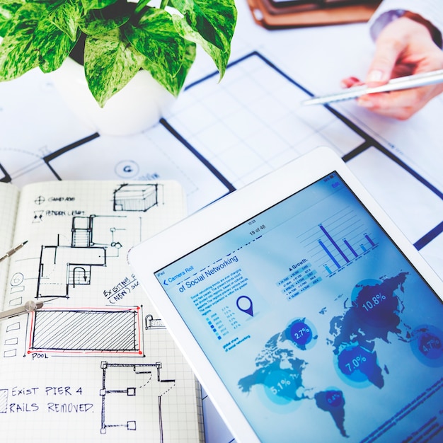 business-messy-creative-strategy-education-occupation-concept_53876-42755
