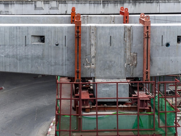 connection-joints-reinforcement-concrete-beam_29085-1416